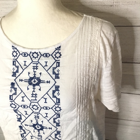 Lucky Brand Embroidered Tee - Picture 2 of 3